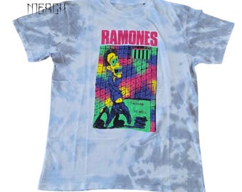 Escapeny T-Shirt | Offiziel lizensiertes Merch