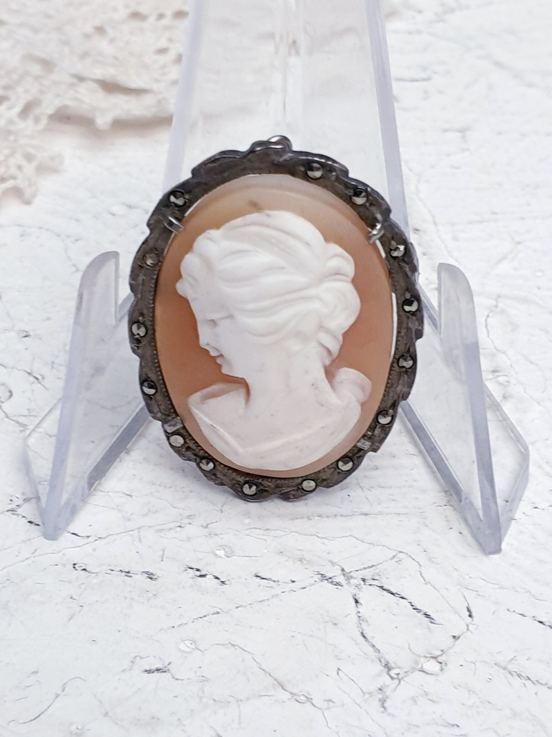 Antique Shell Cameo Brooch Pendant in 800 Silver Setting With ...