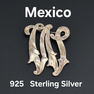 Mexican 925 Sterling Silver Vintage Brooch.  Stamped 925 Sterling,  Signed Hand Made Mexico. 10 g.