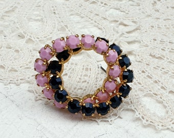 Lovely Vintage Wreath Brooch with Pink and Black Jet Opaque Rhinestones.