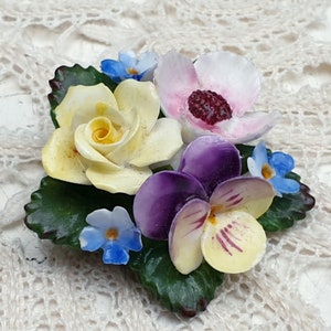 DENTON Bone China Vintage Blumenstrauß Brosche Pin. Denton Porzellan Made in England. Handgemacht, Handbemalt.