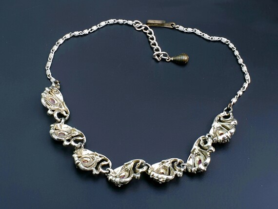 Hollywood Signed Vintage Flower Garland Necklace in Silver