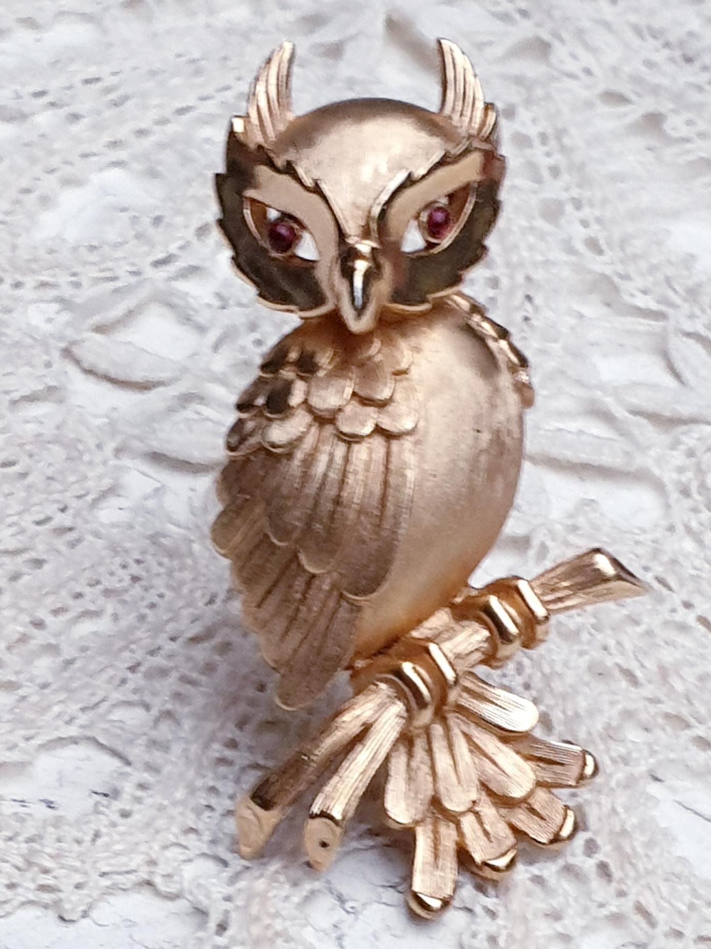 Trifari クラウンピン ブローチ BOOK PIECE TRIFARI Crown Vintage 1964 