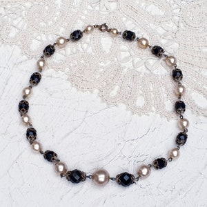 Vintage French Jet Faceted Crystal Glass Beads and Faux Pearls Beaded Choker Necklace.