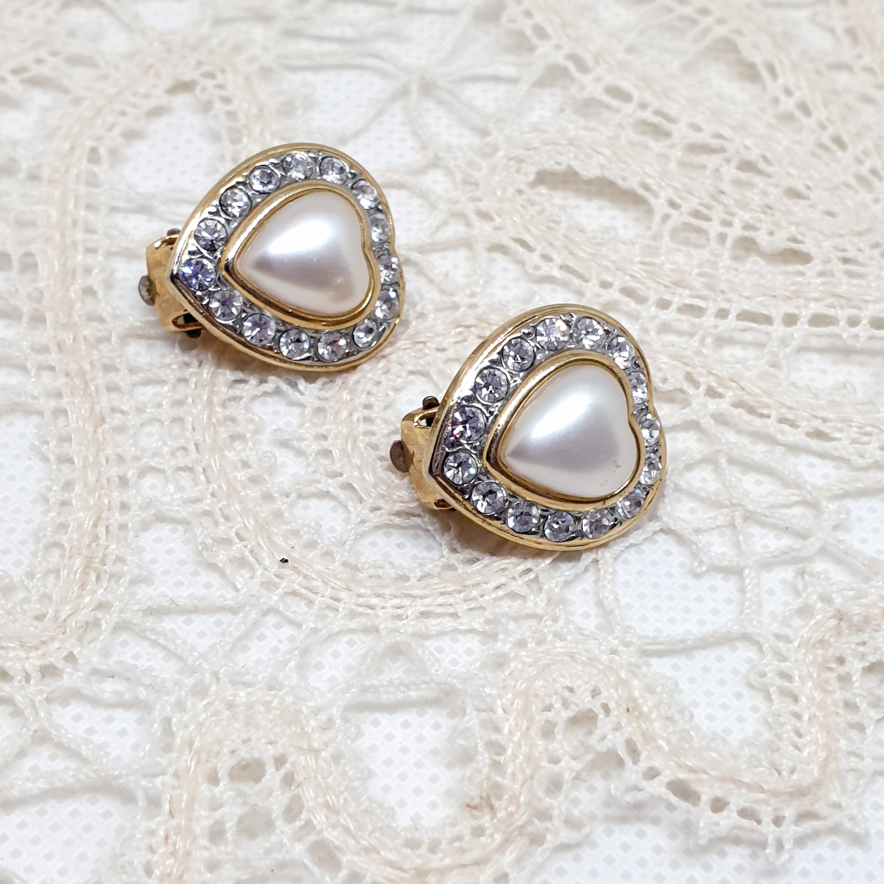 Boucles D'oreilles Clips Vintage En Forme De Cœur Doré - Très Bon état