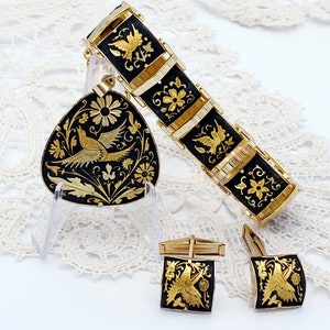 Vintage Damascene Toledo Gold Inlay Jewelry Set. Panel Links Bracelet with Safety Chain, Matching Triangular Pendant and Cufflinks.