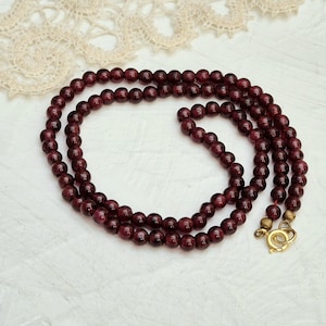 Vintage Genuine Garnet Beaded Necklace 54 cm Length, 30 g Weight