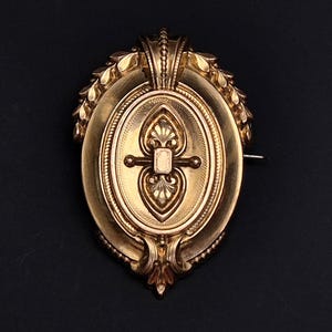 Antique Victorian Rolled Gold Brooch. 1830 - 1840s  Germany Biedermeier. Stamped