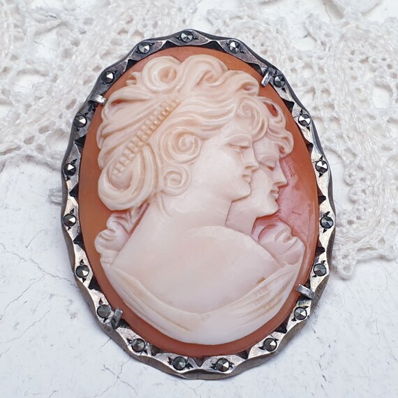 Camée Vintage En Coquillage - Profil De Dame à Sertir, Bijou Ancien En Bon état D'usage