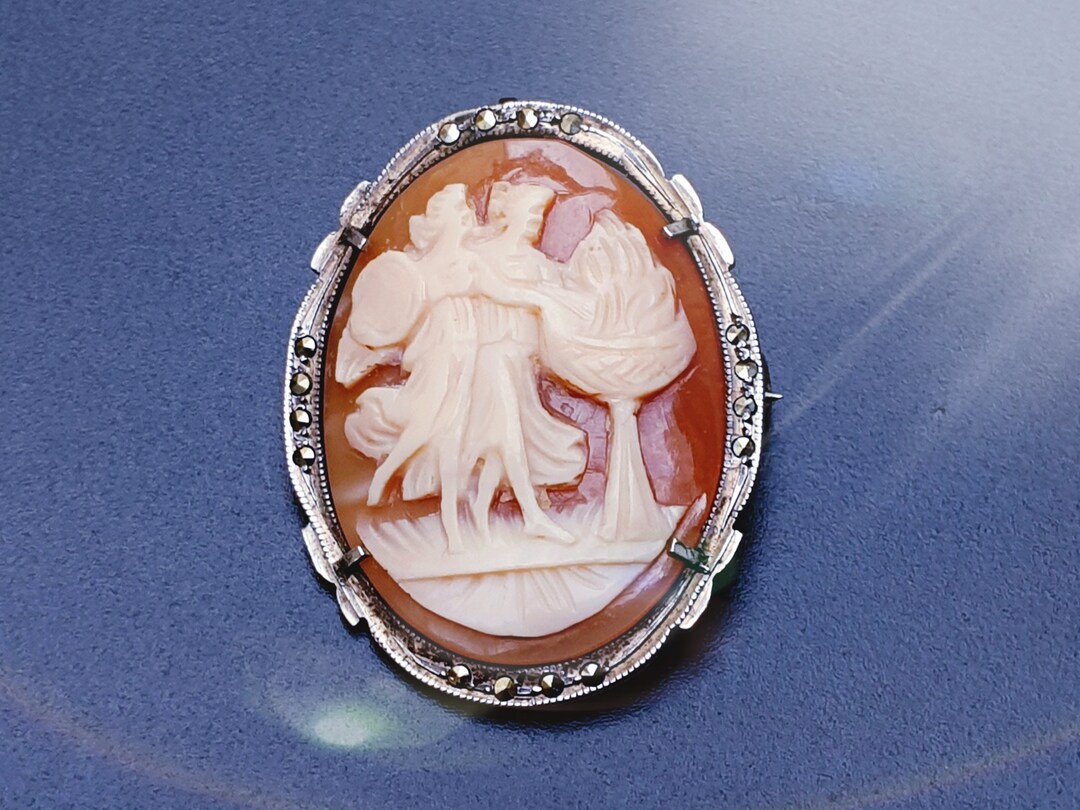 Antique Shell Cameo Brooch Pendant in 800 Silver Setting With ...