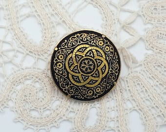 Vintage Damascene Toledo Large Round Brooch,  Gold Inlay.