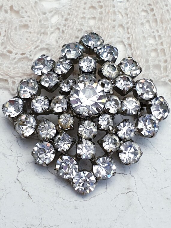 Broche Ancienne Losange Dentelle Métal Doré Avec Strass - Occasion, Style Fleuri