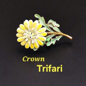 Trifari flower brooch - Etsy 日本