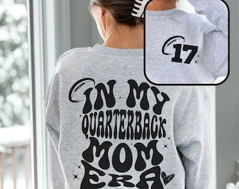 Retro gepersonaliseerd Quarterback moeder sweatshirt, voetbal moeder tijdperk sweatshirt, cadeau voor voetbal moeder, Moederdag cadeau, aangepaste voetbal cadeau