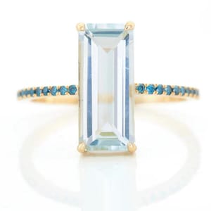 Vintage Aquamarine & Emerald Ring- Sterling Silver Ring- March Birthstone- Aquamarine Engagement Ring- Promise Ring-Anniversary Gift For Her