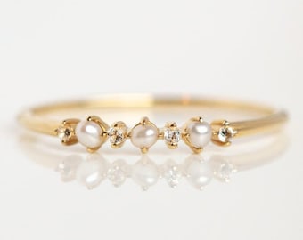 Anel de Pérola Delicada: Aliança de Casamento em Prata Esterlina e Ouro 14k