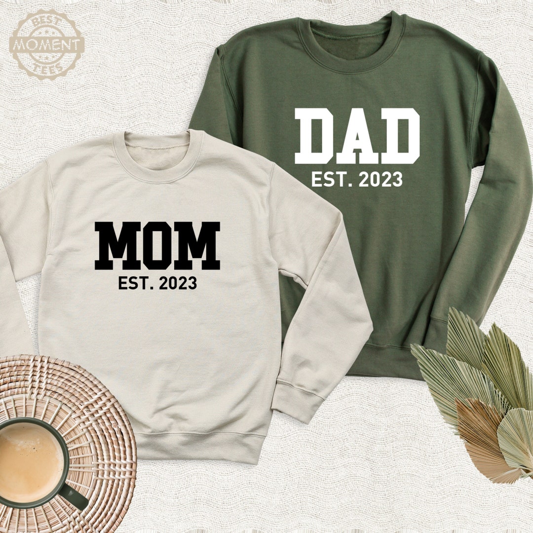 Mom Dad Est Sweatshirt, Gift for Dad Mom Long Sleeve, New Mommy New ...