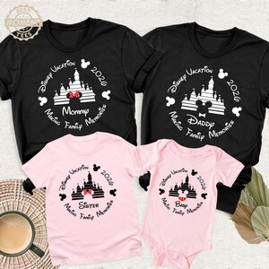 Disney Vacation 2026 Shirt, Disney Family TShirt Disneyland Family Trip Shirt Disneyworld Trip Shirt Mickey Castle Shirt Family Matching Tee immagine 5