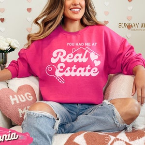 Valentine&#39;s Day Real Estate Agent Sweatshirt, Realtor Love Day Sweater Closing Gift,Real Estate Agent Gift,Realtor Apparel,Real Estate Shirt