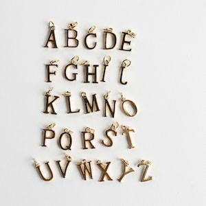 Dijes de letras doradas, colgante de letra chapado en oro de 18 quilates, dije inicial para pulsera o collar, para hacer joyas DIY.