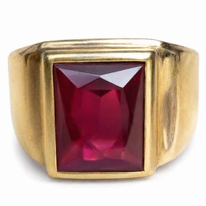Vintage 10K Yellow Gold Synthetic Ruby Signet Ring | Bold Estate Statement Ring | Square Gemstone Mens Ring 50s-60s