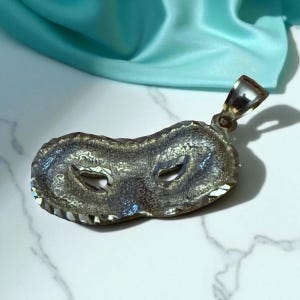 Vintage Estate 14K Yellow Gold Masquerade Mask Pendant – Carnival Charm Pendant.  Perfect For Necklace or Bracelet. Mardi Gras, Fat Tuesday