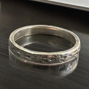 Vintage Sterling Silver Flower Ring | Size 13 | 3.89g Floral Design Band Perfect for thumb, wedding or commitment ring