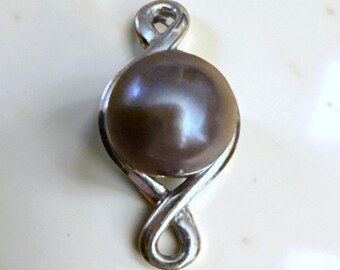 Vintage 14K White Gold Pearl Pendant: Modernist Swirl Estate Jewelry