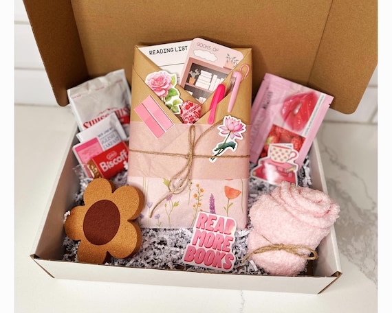 Blind Date Book Box Fantasy Bookish Gifts Book Lover Gifts Spicy Romance Book Bundle Personalized Book Romance Sci Fi Fantasy Cute Gift Idea