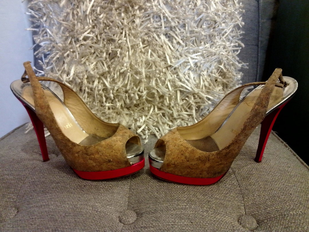 harga heels christian louboutin