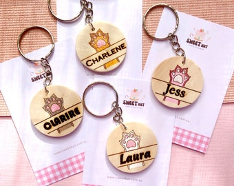Personalized Glitter Paw Keychain: Custom Name Keyring