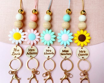 Large Daisy Flower Personalized Name Teacher Lanyard, Office ID Lanyard, Key Lanyard, Gift for Teacher