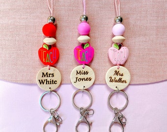 Personalisiertes Lehrer-Lanyard mit Apfel-Anhänger und Namensgravur – Geschenk zur Wertschätzung von Lehrkräften