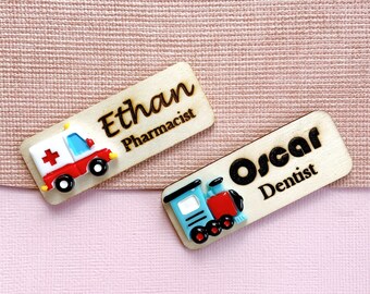 Personalisiertes Namensschild aus Holz: 3D-Krankenwagen oder Zugwaggon