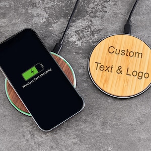 Custom Wooden Wireless Charging Station – Personalized 15W Qi Fast Charging Pad for Phones, Unique Corporate Gift for Employees & Coworkers