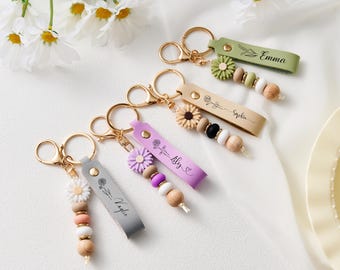 Porte-clés personnalisé marguerite en perles, porte-clés en similicuir fait main, cadeau unique pour femme, cadeau de remise de diplôme, de demoiselle d'honneur ou d'enseignant