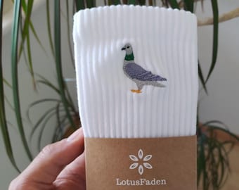Calzini ricamati con una colomba | Calzini da tennis | Cotone biologico | Taglie 37-44 | Prodotto nell'UE | Bianco