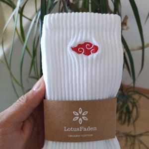 Socks embroidered with a Japanese cloud | Tennis socks | Organic cotton | Sizes 37-44 | Made in EU | White