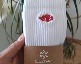 Socks embroidered with a Japanese cloud | Tennis socks | Organic cotton | Sizes 37-44 | Made in EU | White