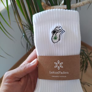 Socks embroidered with a tongue | Tennis socks | Organic cotton | Sizes 37-44 | Made in EU | White