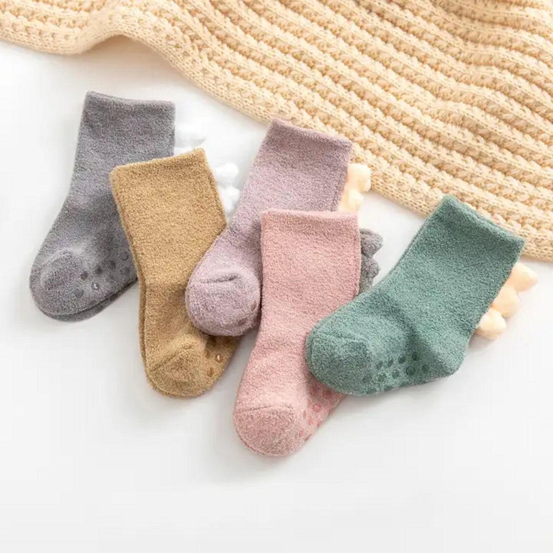 Crawling Socks for Babies, Set of 2, Running Socks for Kindergarten