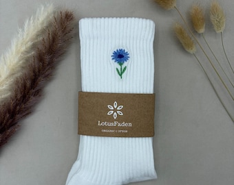 Socks embroidered with a cornflower | Tennis socks | Organic cotton | Sizes 37-43 | Made in EU | White
