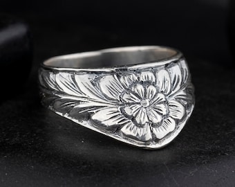 Archer Thumb Men Ring For Men, 925K Sterling Silver Men Warrior Ring, Fathers Gift, Personalized Jewelry, Gift For Him, Rose Motif Men Ring