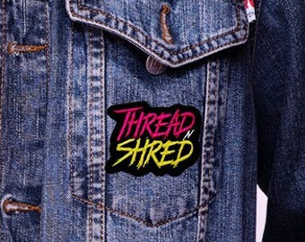 Parche bordado con el logotipo de Thread N Shred