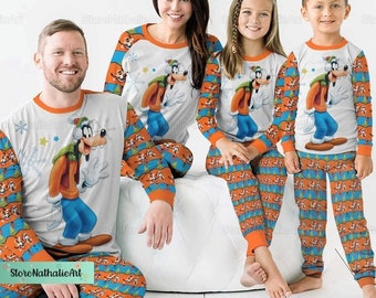 Disney Cartoon Large Size 150KG Christmas Gift Pajamas Set for Men
