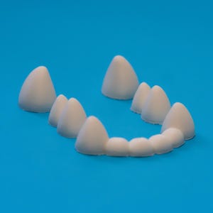 3D gedruckte Toony Fursuit Teeth: Full Set, 8 Farben