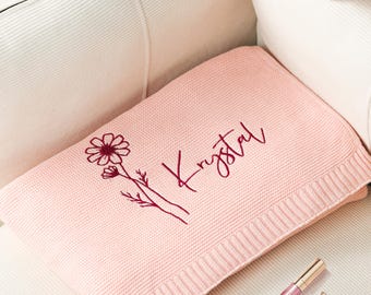 Personalized Mom Blanket | Embroidered Name & Birth Flower