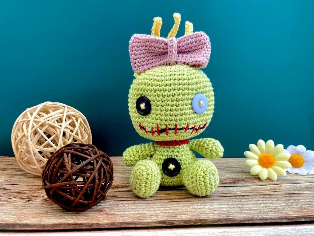 Crochet Pattern for Scrump Doll, Crochet Amigurumi Pattern 