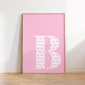 Buchstabe B Poster, rosa Schleife, Adrette Wandkunst, B Anfangsdruck, niedliches Wohnungsdekor, College-Wohnheimdekor, Blush Pink, Badezimmerdekor