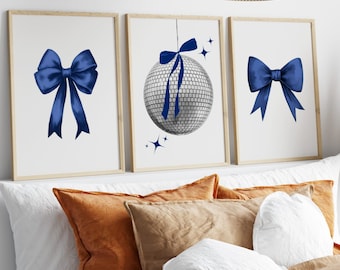 Disco Ball Wandkunst, Trendige Schleife druckbare Kunst, 3er-Set Drucke, Bogen Druck, marineblau Retro Druck, DiscoBall Poster, Spiegelball Poster